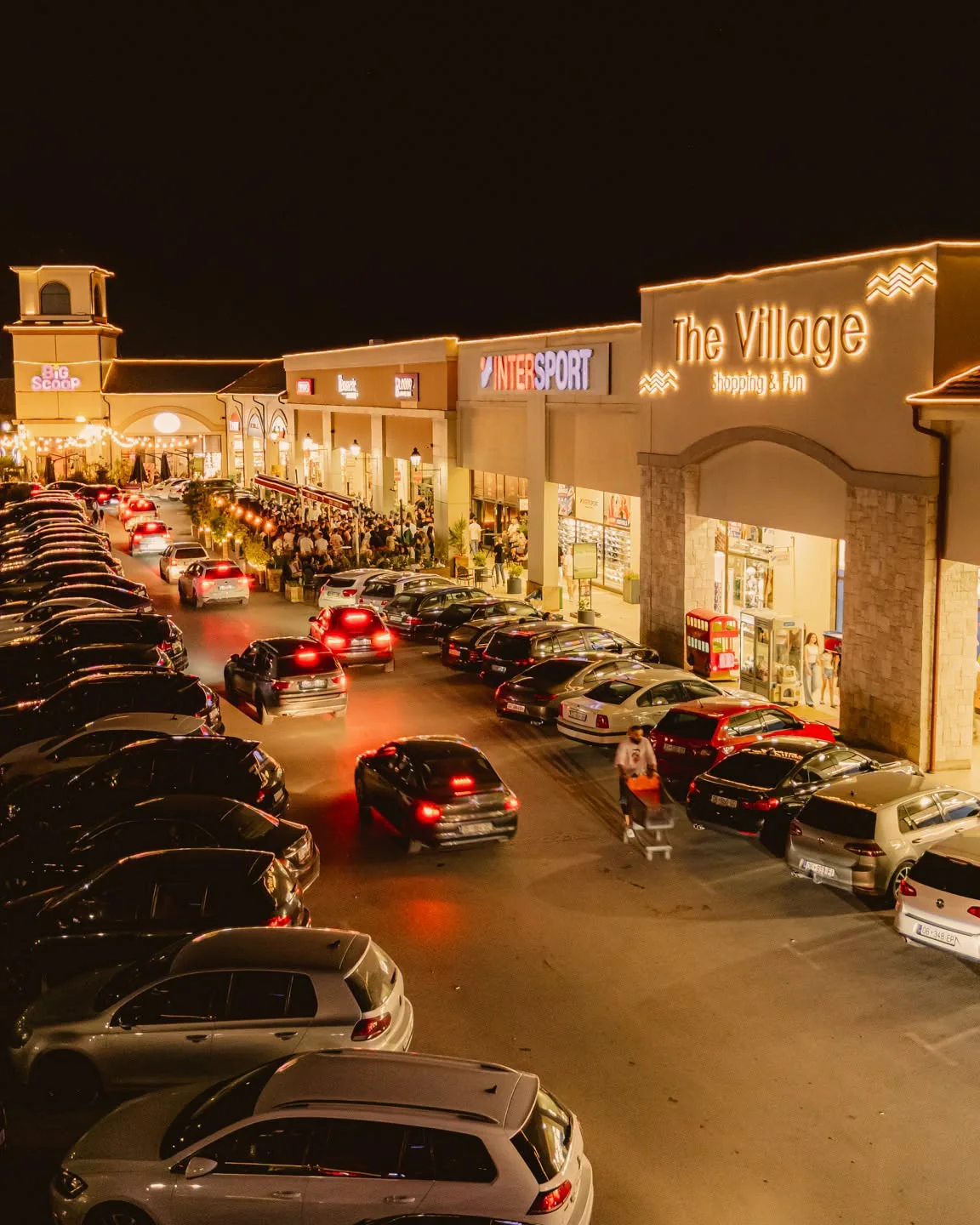 The Village: Shopping & Fun project view 3